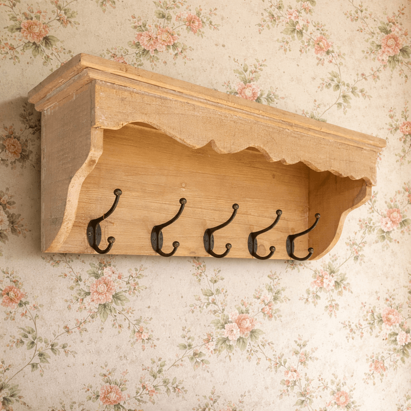 Garderobe hylle i tre med 5 kroker natur