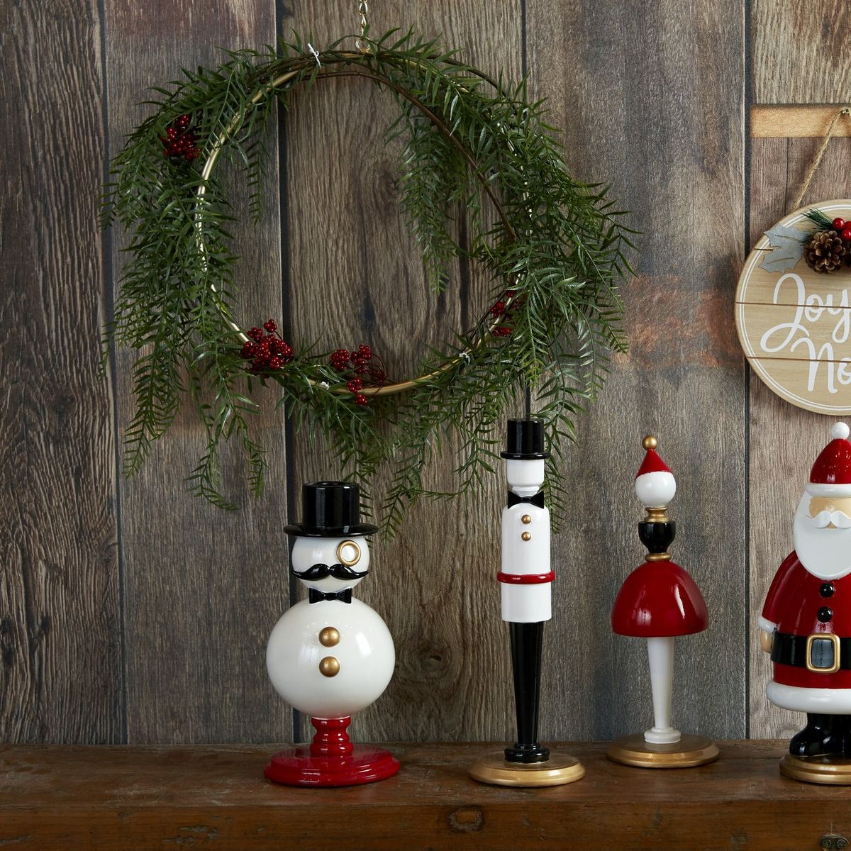 Snømann med flosshatt og monokkel 